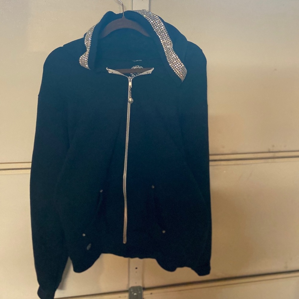 Black sweatshirt with bedazzled hood